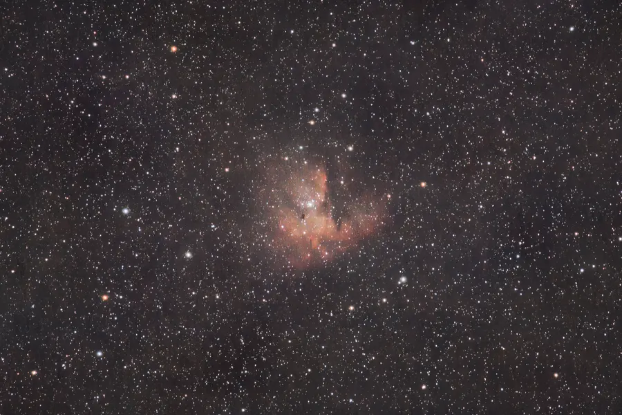 Pacman nebula NGC281 | 50 min total time (103 sec subs) | dark calibration | 800mm | F/9 | 2000 ISO | Canon EOS R + 200-800mm RF lens