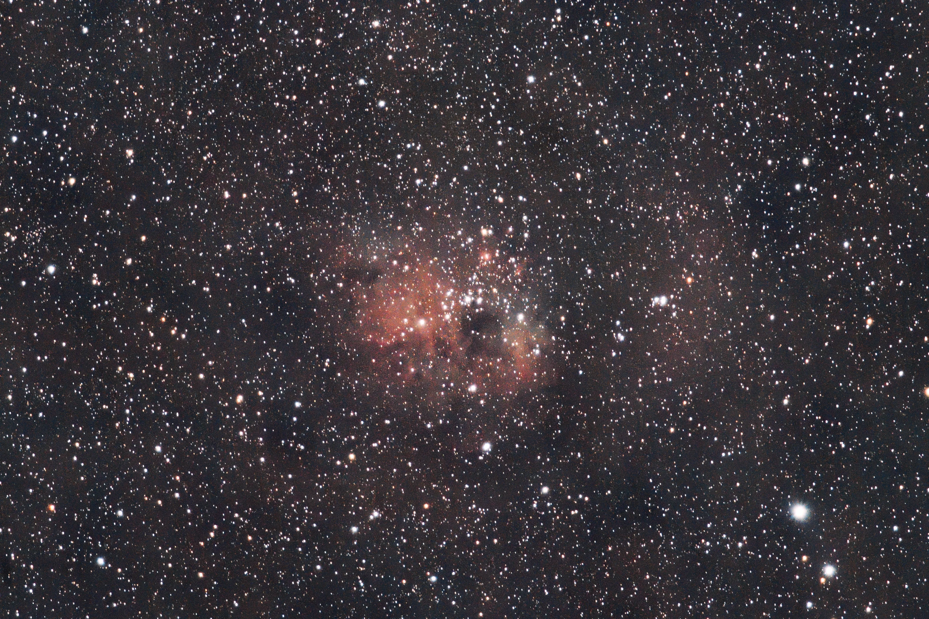 Tadpole nebula NGC1893 | 90 min total time (180 sec subs) | dark+flats calibration | 800mm | F/9 | 640 ISO | Canon EOS R + 200-800mm RF lens